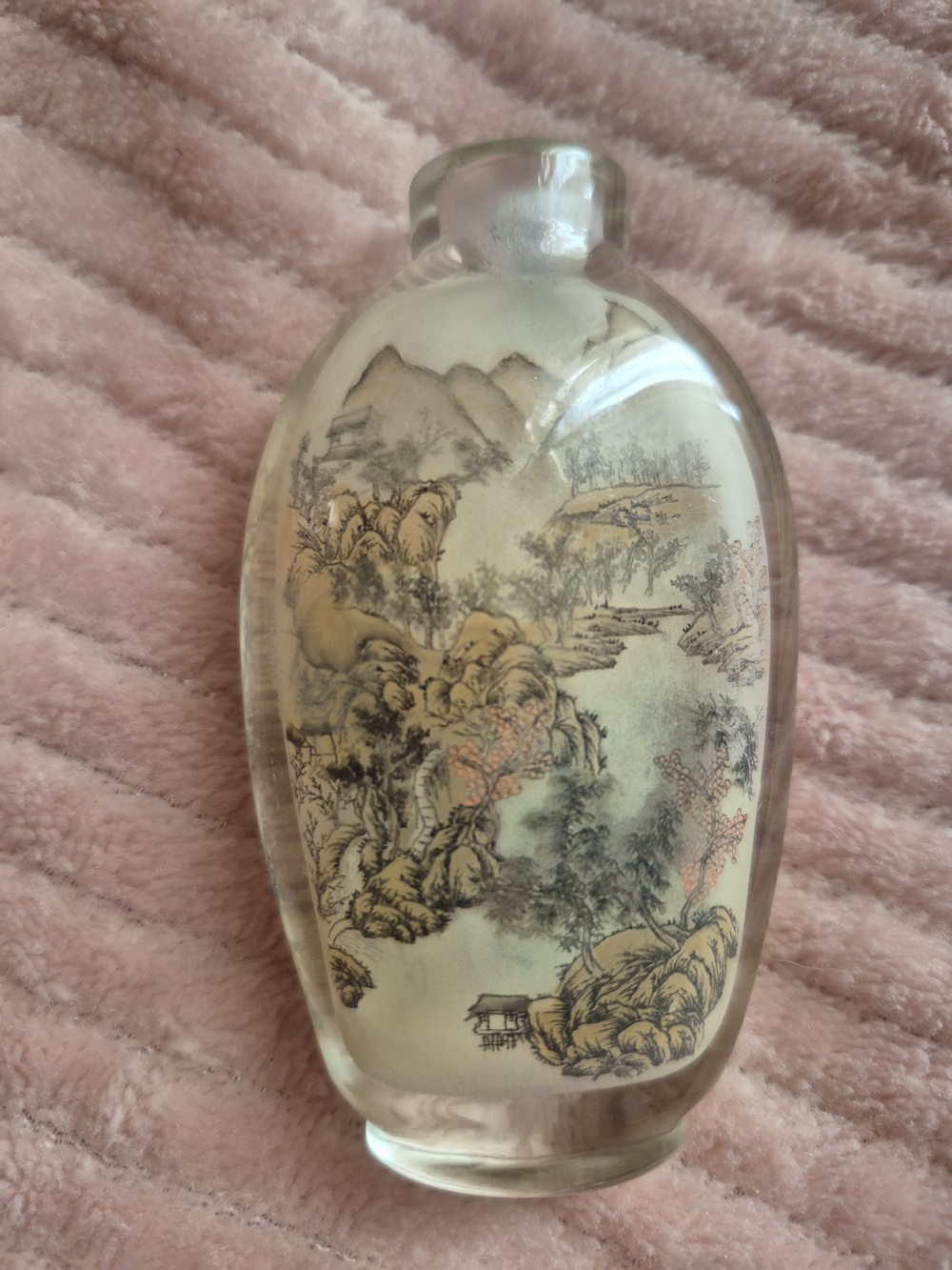 Hand-Painted Landscape Glass Snuff Bottle — Neutral Tones